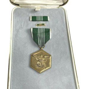 Vintage Military Army Merit Medal Includes Ribbon Pin Medal in Original Case u